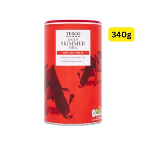 Tesco Dried Skimmed Milk (ယူနိုက်တက်ကင်းဒန်း (UK) နိုင်ငံထုတ် အဆင့်မြင့် အဆီထုတ်နို့မှုန့်ဖြစ်ပြီး လတ်ဆတ်သော နွားနို့စစ်စစ်မှ သဘာဝအတိုင်း အဆီထုတ်၍ အမှုန့်ပြုလုပ်ထားခြင်း (Made from fresh milk)၊ ခန္ဓာကိုယ်အတွက် မရှိမဖြစ်လိုအပ်ပြီး အရိုးအဆစ်ကို သန်စွမ်းစေမည့် ဗီတာမင် A နှင့် ဗီတာမင် D တို့ကို အချိုးကျ ထပ်မံဖြည့်စွက်ပေးထားခြင်း (with added vitamins A and D)၊ ကယ်လိုရီနှင့် အဆီပါဝင်မှု အထူးနည်းပါးခြင်း၊ ရေနွေး သို့မဟုတ် ရေအေးဖြင့် အလွယ်တကူ ဖျော်စပ်ရုံဖြင့် သဘာဝနွားနို့အရသာအတိုင်း ချက်ချင်းရရှိစေခြင်း (Just Add Water)၊ အသားတင်ပမာဏ ၃၄၀ ဂရမ် (340g) ပါဝင်ပြီး ဝိတ်ချနေသူများ၊ အဆီလျှော့စားလိုသူများ၊ ကော်ဖီ/လက်ဖက်ရည်နှင့် မုန့်ဖုတ်လုပ်ငန်းများတွင် ကျန်းမာရေးနှင့်ညီညွတ်စွာ အသုံးပြုလိုသူများအတွက် အထူးသင့်လျော်သော UK စံချိန်စံညွှန်းမီ နို့မှုန့်ဘူး)